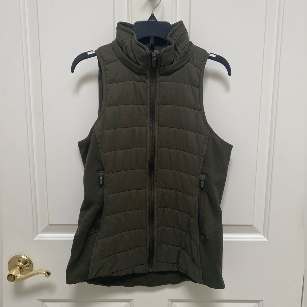 Lululemon Down For It All Vest, excellent condition, olive green, size 4